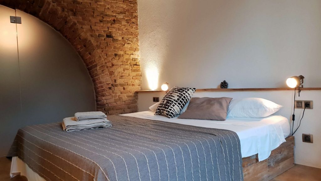 Double room accesible arch